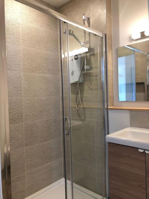 Linden Suite Горинг Екстериор снимка
